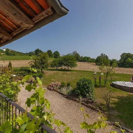 Charming In Langhe Apartamento
