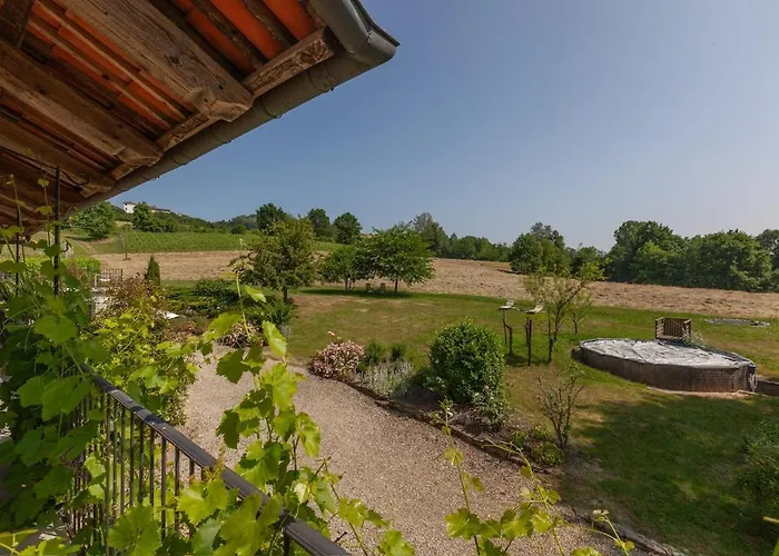 Charming In Langhe شقة